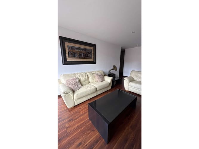 Apartamento de 3 alcobas en venta en Santa Barbara, Bogotá, 123 m² · foto 3 de 24