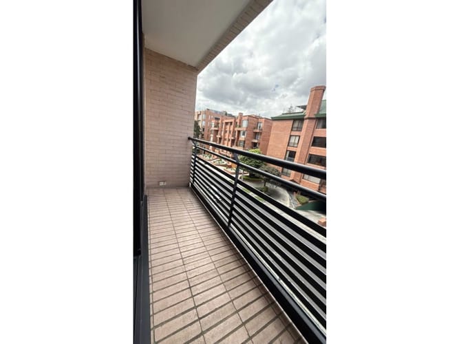 Apartamento de 3 alcobas en venta en Santa Barbara, Bogotá, 123 m² · foto 6 de 24