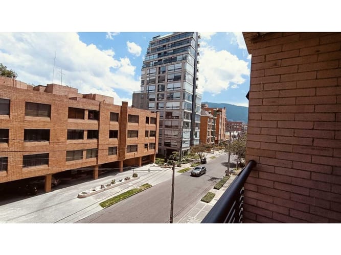 Apartamento de 3 alcobas en venta en Santa Barbara, Bogotá, 123 m² · foto 8 de 24