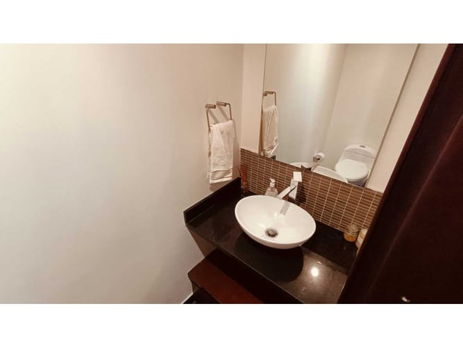 Apartamento de 3 alcobas en venta en Santa Barbara, Bogotá, 123 m² · foto 10 de 24