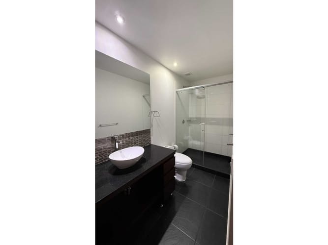 Apartamento de 3 alcobas en venta en Santa Barbara, Bogotá, 123 m² · foto 18 de 24