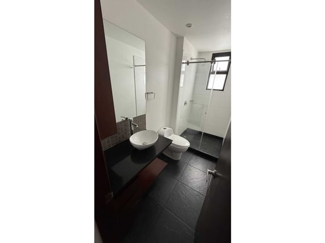 Apartamento de 3 alcobas en venta en Santa Barbara, Bogotá, 123 m² · foto 22 de 24