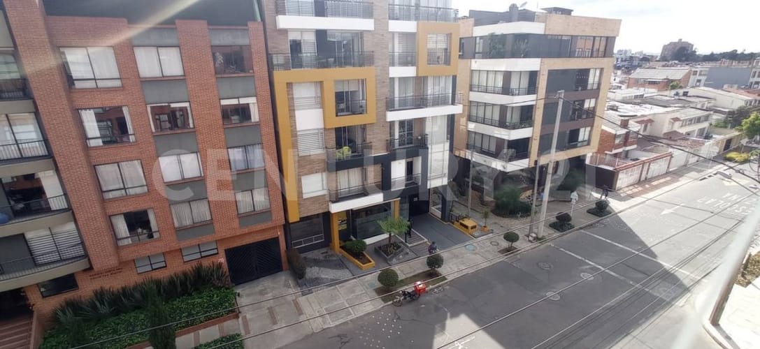 Apartamento de 1 alcoba en venta en El Batán, Bogotá, 45 m² · foto 6 de 17