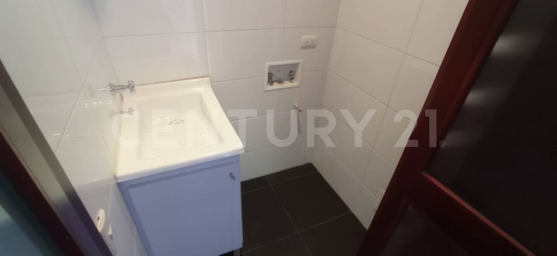 Apartamento de 1 alcoba en venta en El Batán, Bogotá, 45 m² · foto 14 de 17