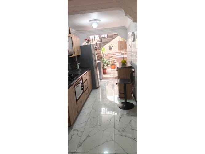 Apartamento de 4 alcobas en venta en Cabañas, Bello, 120 m² · foto 2 de 24