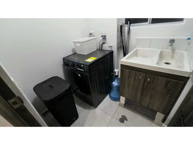 Apartamento de 2 alcobas en venta en La Felicidad, Bogotá, 68 m² · foto 5 de 23