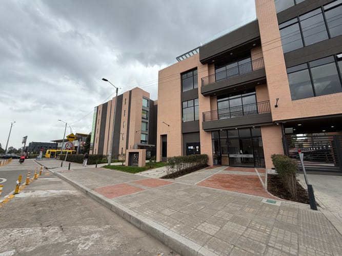 Apartaestudio en arriendo en Engativá, Bogotá, 32 m² · foto 2 de 9