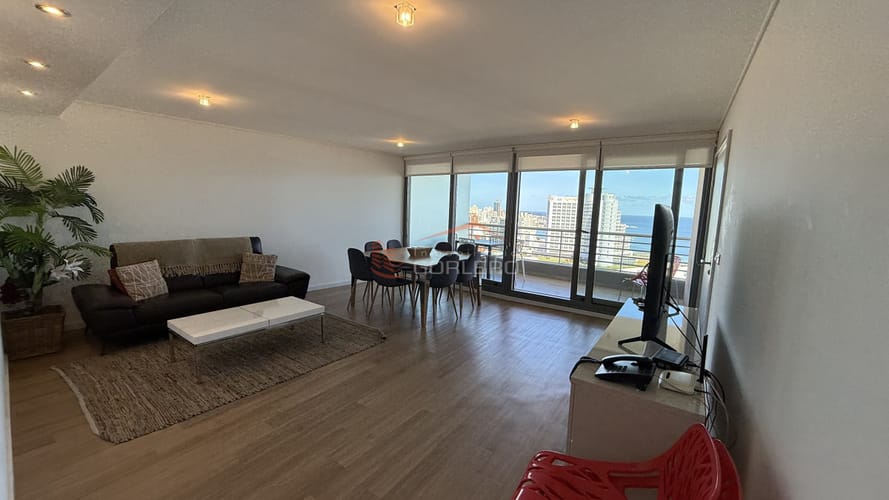 Venta y Alquiler de Apartamento en playa mansa · Foto 5