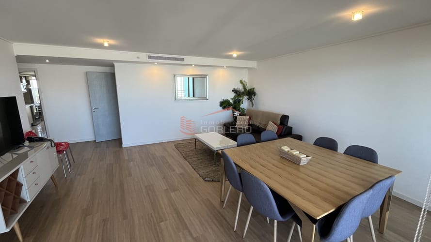 Venta y Alquiler de Apartamento en playa mansa · Foto 8