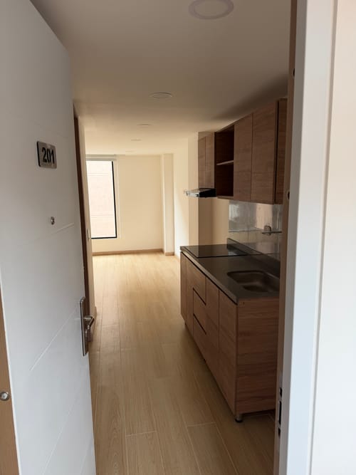 Apartaestudio en arriendo en Engativá, Bogotá, 32 m² · foto 6 de 9