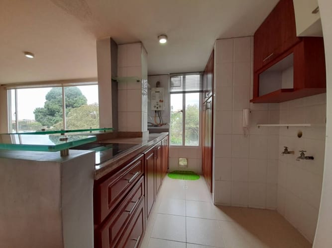 Apartamento de 2 alcobas en arriendo en Los Cedros, Bogotá, 50 m² · foto 6 de 14