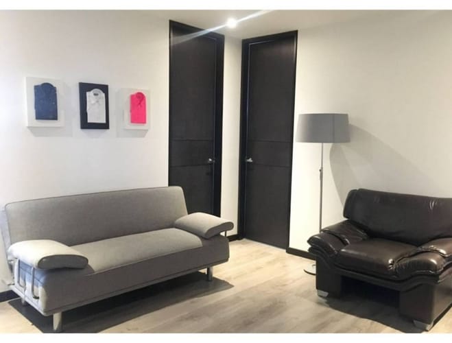 Apartamento de 3 alcobas en venta en El Virrey, Bogotá, 204 m² · foto 3 de 21
