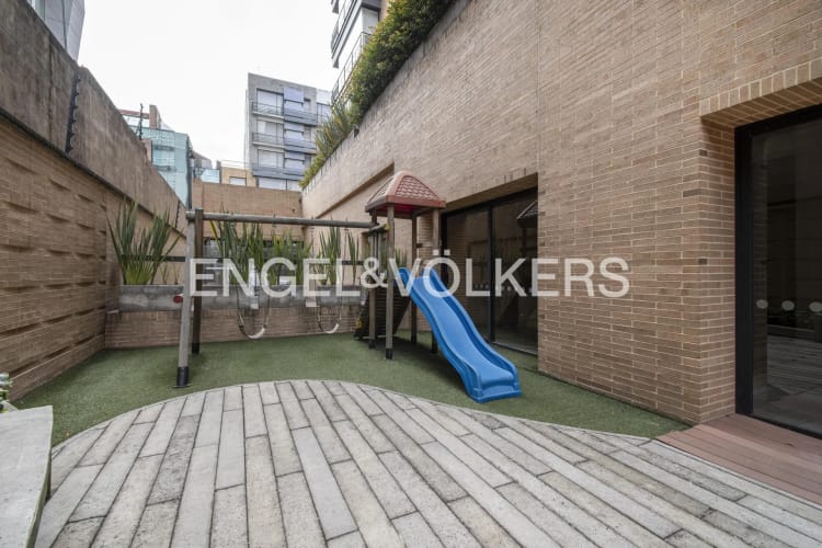 Apartamento de 3 alcobas en venta en Chico Norte, Bogotá, 171 m² · foto 16 de 16