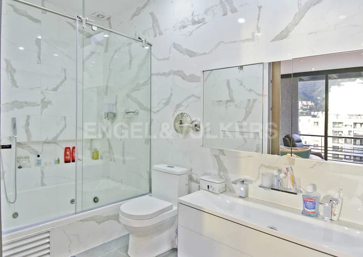 Apartamento de 3 alcobas en venta en Chico Norte, Bogotá, 171 m² · foto 7 de 16