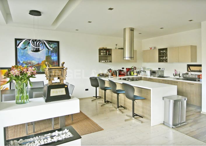 Apartamento de 3 alcobas en venta en Chico Norte, Bogotá, 171 m² · foto 5 de 16