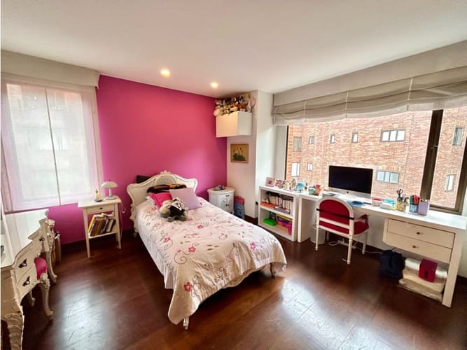 Apartamento de 4 alcobas en venta en Chico, Bogotá, 320 m² · foto 21 de 24