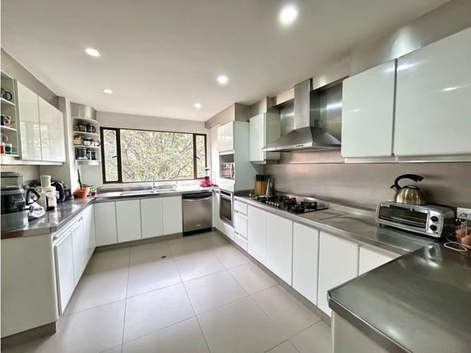 Apartamento de 4 alcobas en venta en Chico, Bogotá, 320 m² · foto 24 de 24