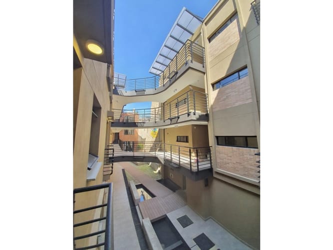 Apartaestudio en venta en La Candelaria, Bogotá, 31 m² · foto 6 de 22