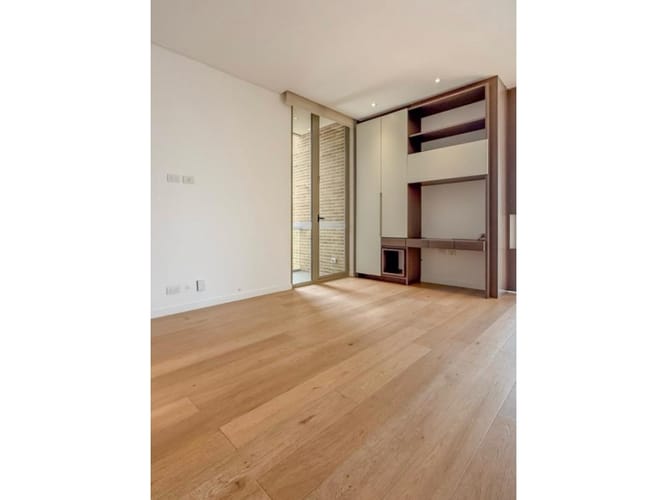 Apartamento de 3 alcobas en venta en Los Rosales, Bogotá, 267 m² · foto 7 de 23