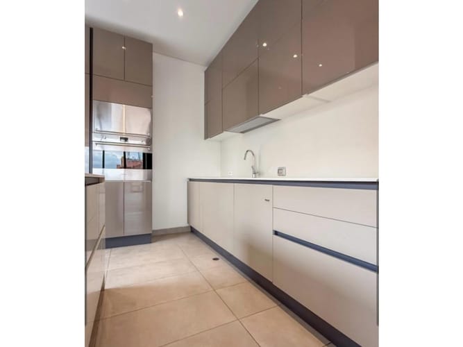 Apartamento de 3 alcobas en venta en Los Rosales, Bogotá, 267 m² · foto 10 de 23