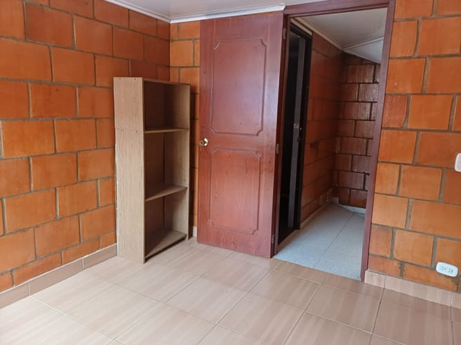 Casa de 2 alcobas en arriendo en Aguas Claras I, Bogotá, 43 m² · foto 9 de 16