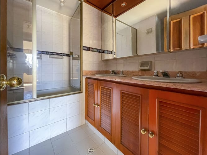 Apartamento de 4 alcobas en venta en Pasadena, Bogotá, 130 m² · foto 7 de 9
