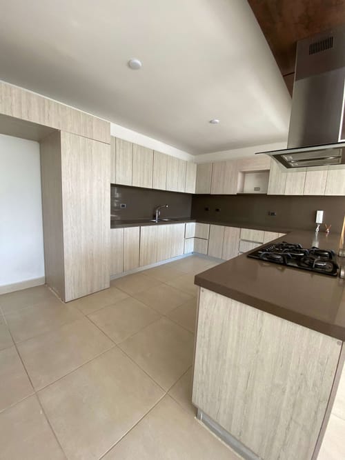 Apartamento de 4 alcobas en arriendo en La Gaviota, Ibagué, 212 m² · foto 22 de 24