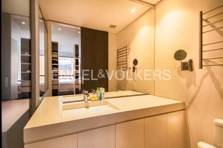 Apartamento de 2 alcobas en venta en Chicó Reservado, Bogotá, 132 m² · foto 10 de 15
