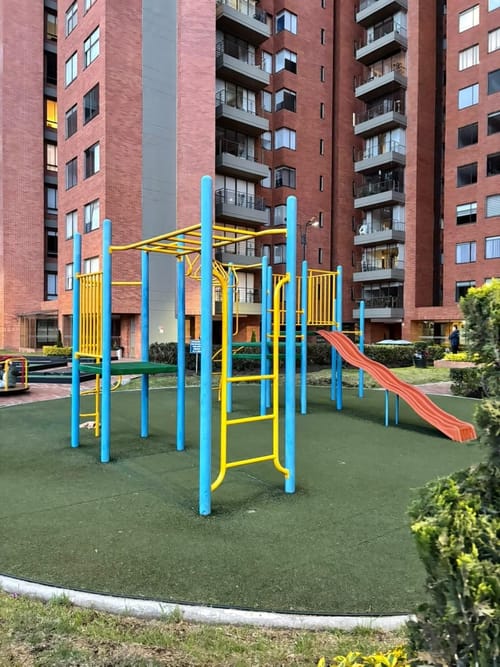 Apartamento de 3 alcobas en venta en Andes Norte, Bogotá, 105 m² · foto 2 de 16
