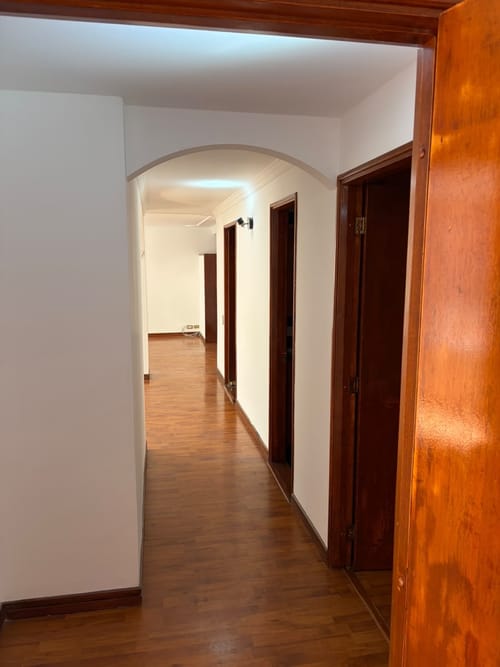 Apartamento de 4 alcobas en arriendo en Chicó Alto, Bogotá, 120 m² · foto 3 de 13