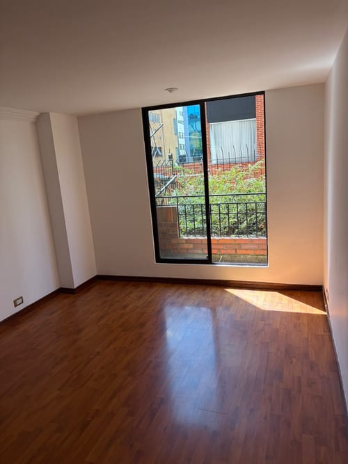 Apartamento de 4 alcobas en arriendo en Chicó Alto, Bogotá, 120 m² · foto 4 de 13