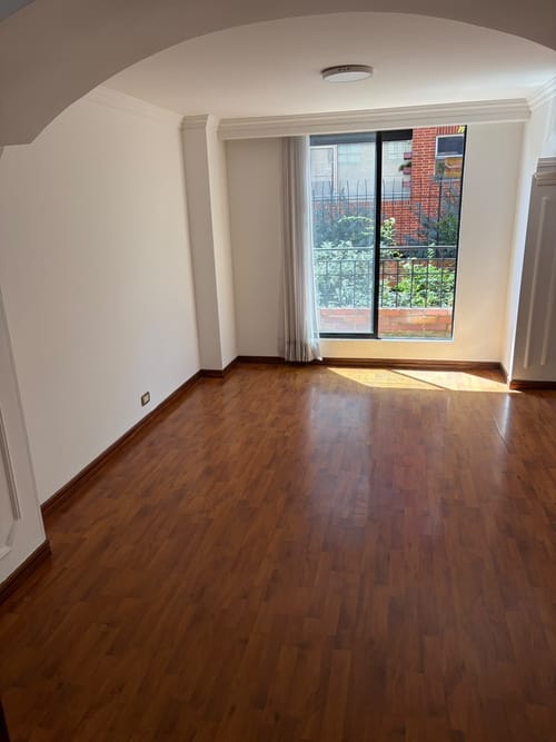 Apartamento de 4 alcobas en arriendo en Chicó Alto, Bogotá, 120 m² · foto 6 de 13