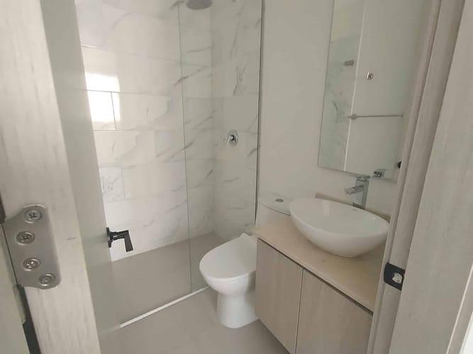 Apartamento de 3 alcobas en arriendo en Manga, Cartagena, 101 m² · foto 7 de 13