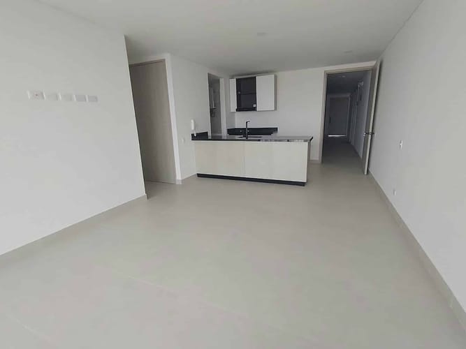 Apartamento de 3 alcobas en arriendo en Manga, Cartagena, 101 m² · foto 5 de 13