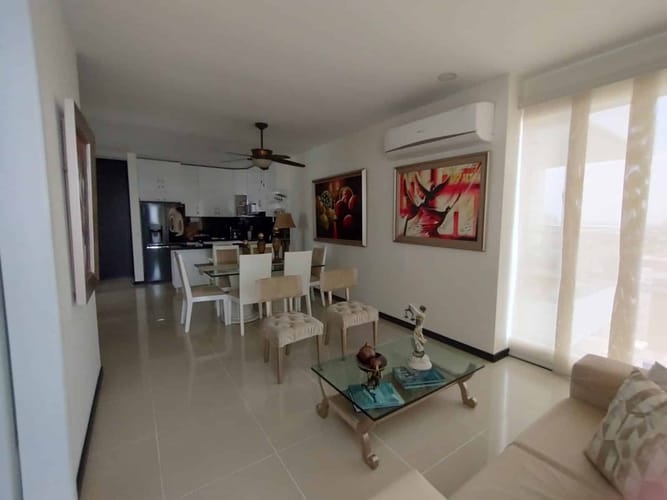 Apartamento de 3 alcobas en arriendo en El Cabrero, Cartagena, 133 m² · foto 2 de 12