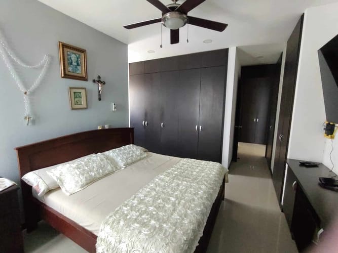 Apartamento de 3 alcobas en arriendo en El Cabrero, Cartagena, 133 m² · foto 6 de 12