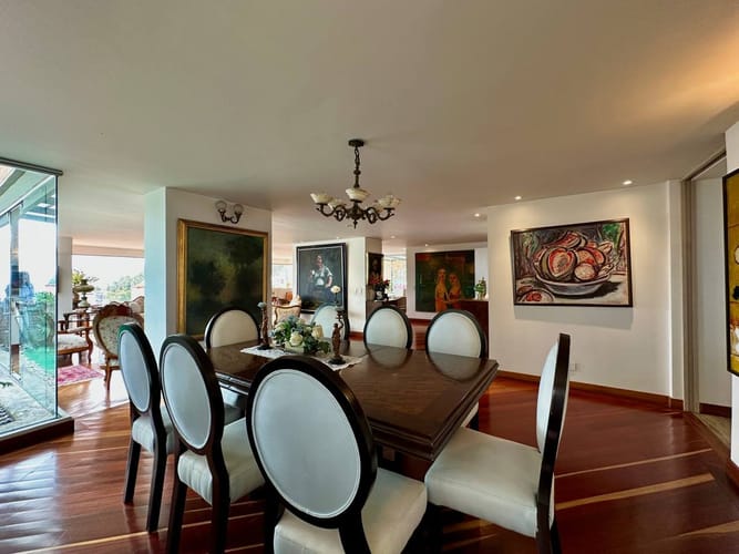 Apartamento de 3 alcobas en venta en El Refugio, Bogotá, 466 m² · foto 11 de 24
