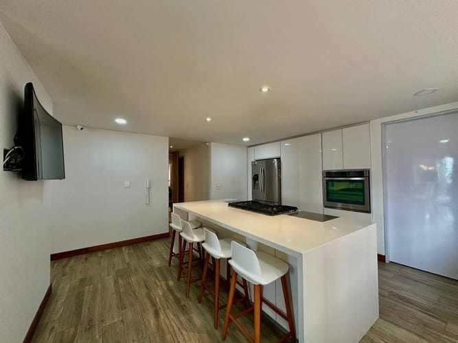 Apartamento de 3 alcobas en venta en El Refugio, Bogotá, 466 m² · foto 13 de 24