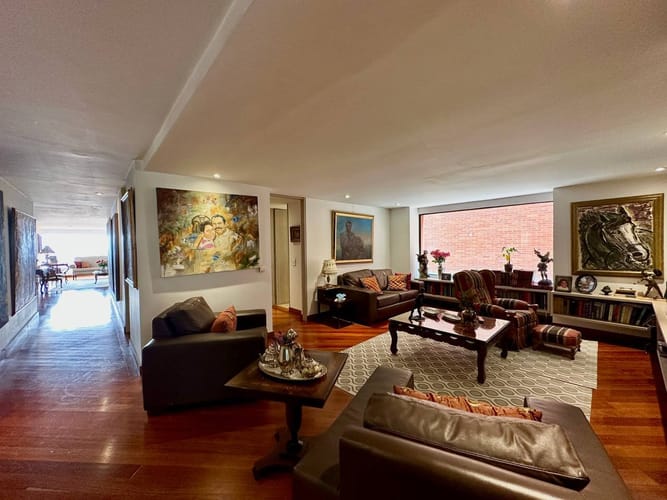 Apartamento de 3 alcobas en venta en El Refugio, Bogotá, 466 m² · foto 15 de 24