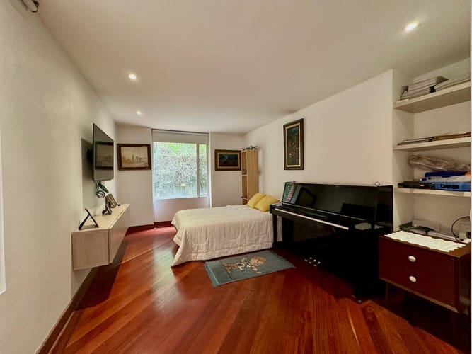 Apartamento de 3 alcobas en venta en El Refugio, Bogotá, 466 m² · foto 23 de 24