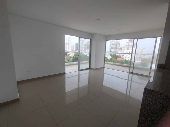 Apartamento de 3 alcobas en arriendo en Manga, Cartagena, 103 m² · foto 6 de 13