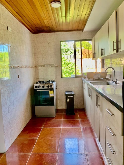 Casa de 4 alcobas en arriendo en El Bosque, Cartagena, 103 m² · foto 5 de 13