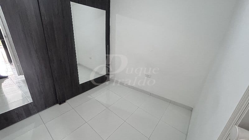 Apartaestudio en arriendo en Señorial, Envigado, 40 m² · foto 4 de 7