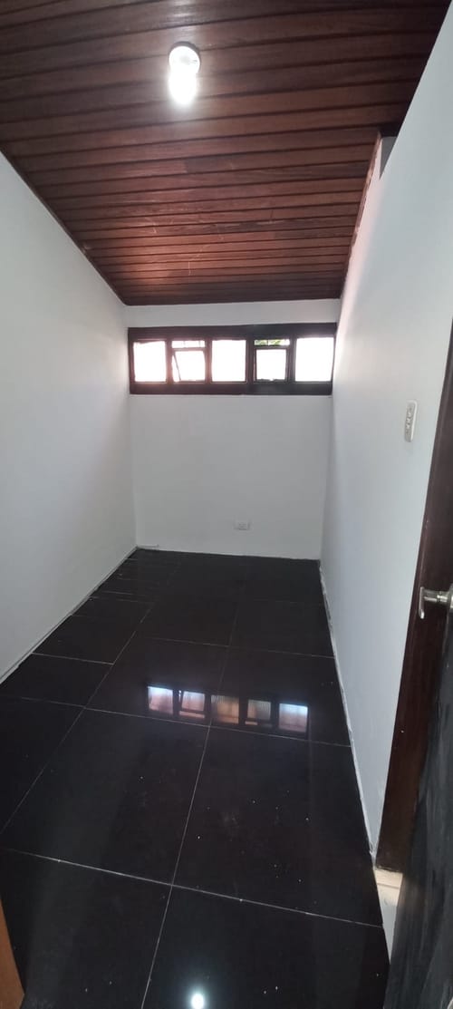 Casa de 4 alcobas en arriendo en Chicó Alto, Bogotá, 285 m² · foto 12 de 18