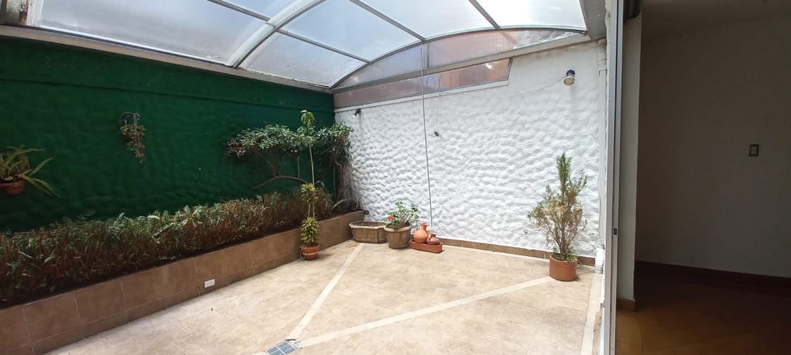 Casa de 4 alcobas en arriendo en Chicó Alto, Bogotá, 285 m² · foto 15 de 18