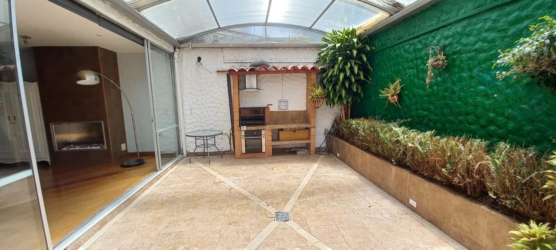Casa de 4 alcobas en arriendo en Chicó Alto, Bogotá, 285 m² · foto 17 de 18
