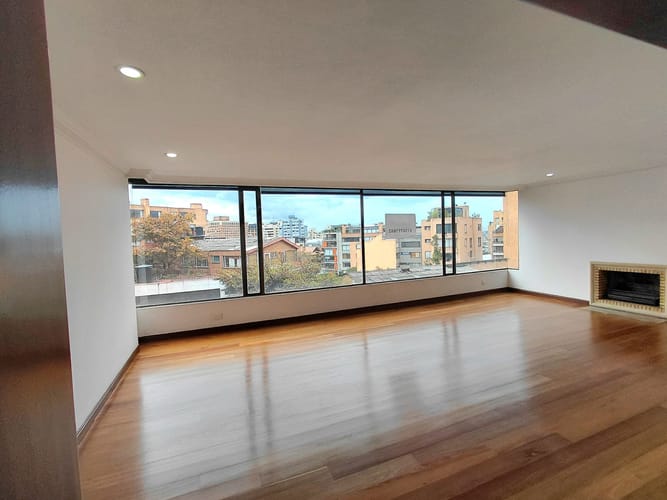 Apartamento de 4 alcobas en arriendo en Chapinero, Bogotá, 250 m² · foto 2 de 24