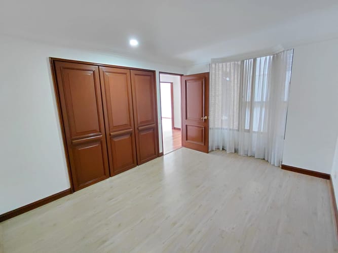 Apartamento de 4 alcobas en arriendo en Chapinero, Bogotá, 250 m² · foto 15 de 24