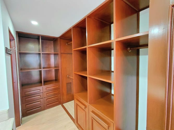 Apartamento de 4 alcobas en arriendo en Chapinero, Bogotá, 250 m² · foto 16 de 24