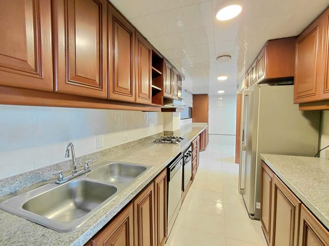 Apartamento de 4 alcobas en arriendo en Chapinero, Bogotá, 250 m² · foto 23 de 24